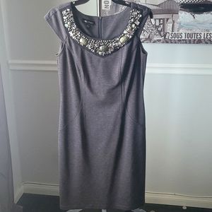 One piece mid-length dress 👗 gray with jewels.